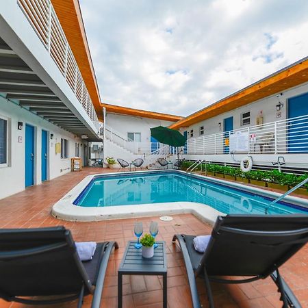 Cozy 1 Bedroom With Pool Steps From The Beach #41 Голлівуд Екстер'єр фото